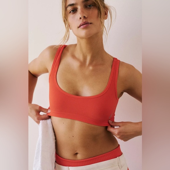 FREE PEOPLE | NWOT Happiness Runs Scoop Neck Bra in Mandarin Red - Picture 3 of 4
